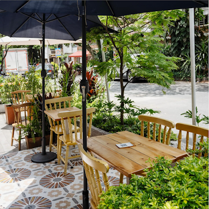 Restaurante Auténtico - Comida Casual Medellín
