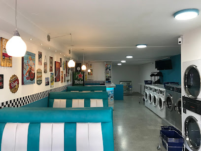 Laundry Cafe Laureles (Ultimo turno 6:30 PM)